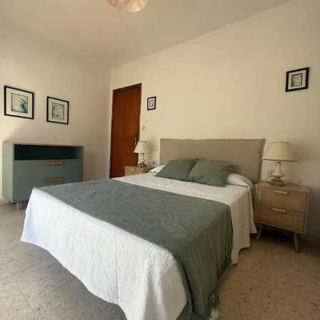 Lägenhet Casa Con Jardin Y Bajada Al Mar En
