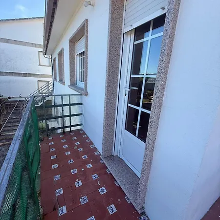 Casa Con Jardin Y Bajada Al Mar En Raxo Raxo