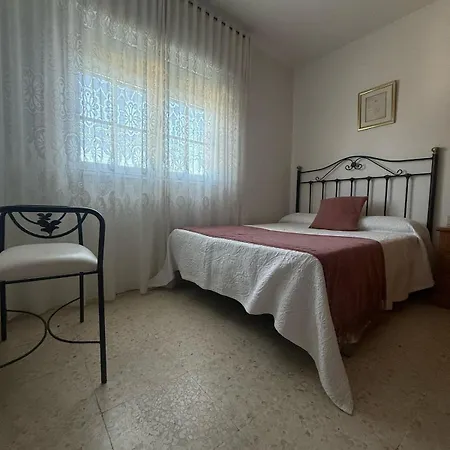 Casa Con Jardin Y Bajada Al Mar En Raxo * Raxo