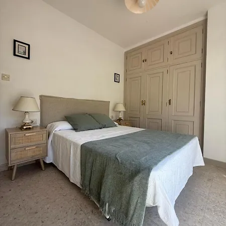 Casa Con Jardin Y Bajada Al Mar En Lägenhet