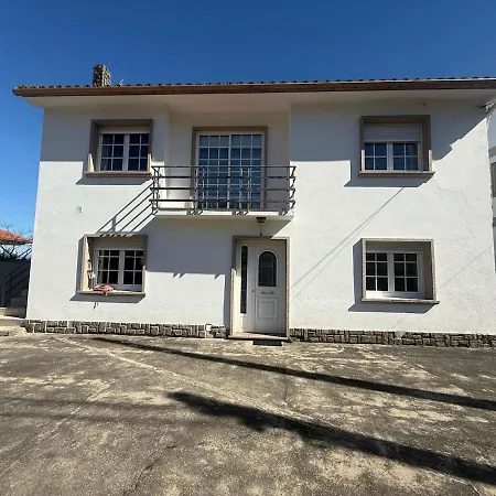Casa Con Jardin Y Bajada Al Mar En Raxo
