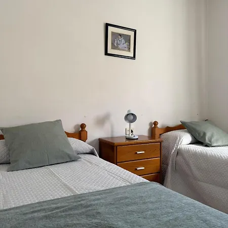 Casa Con Jardin Y Bajada Al Mar En Lägenhet *