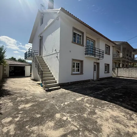 Casa Con Jardin Y Bajada Al Mar En