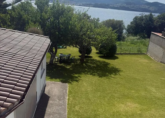 Apartment Casa Con Jardin Y Bajada Al Mar En