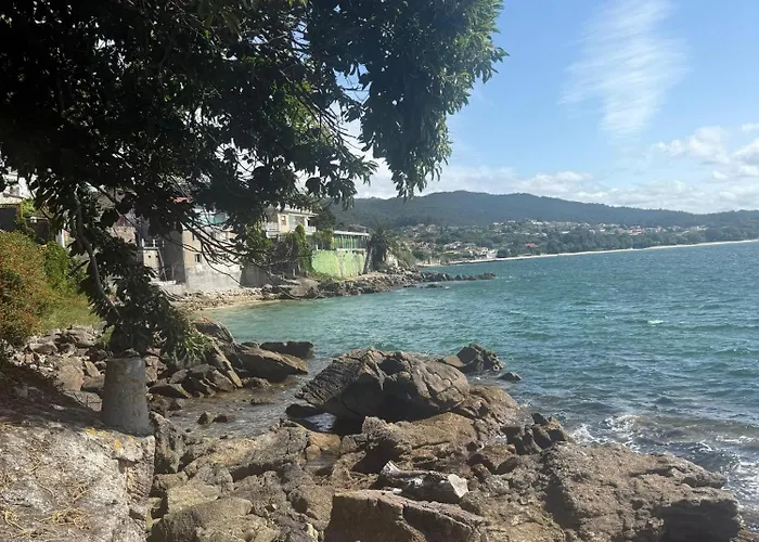 Casa Con Jardin Y Bajada Al Mar En Raxo