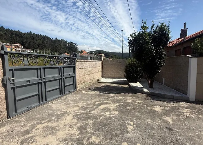 Apartment Casa Con Jardin Y Bajada Al Mar En