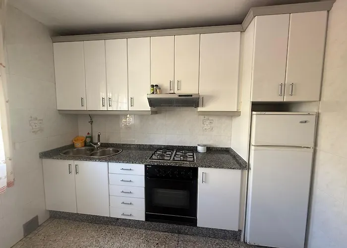 Casa Con Jardin Y Bajada Al Mar En * Raxo