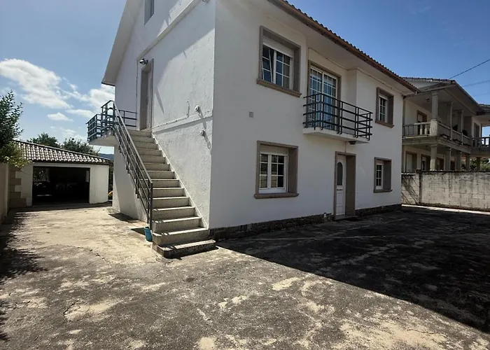 Casa Con Jardin Y Bajada Al Mar En